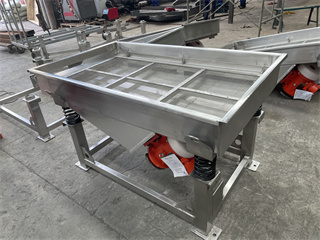 Large Capacity Stainless Steel Linear Vibrating Sieve Screen For Wood Chips