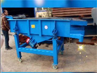 Linear Vibrating Screen For Separating