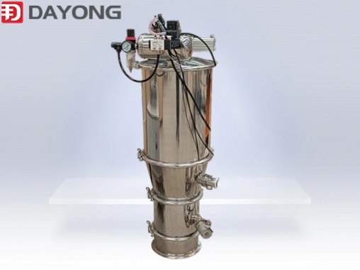 What are the advantages of vacuum feeding machine?